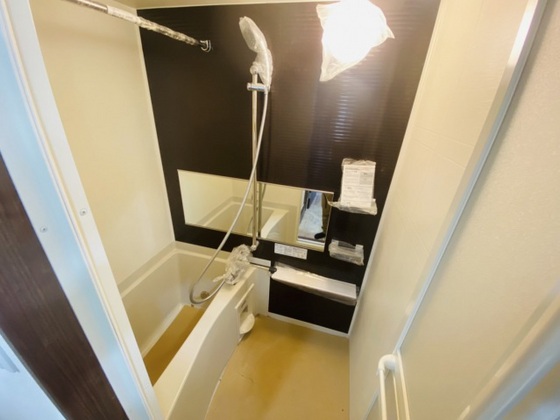 バス・シャワールーム　※別部屋の写真