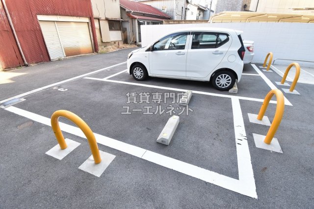 駐車場　敷地内駐車場