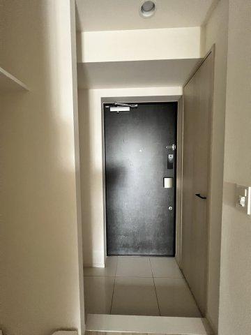 玄関　収納もある玄関です
