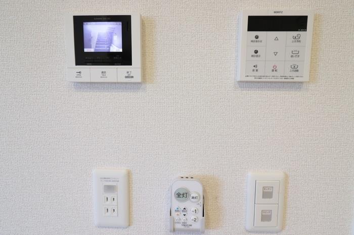 セキュリティ　モニター付きインターホン