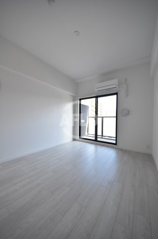 S-RESIDENCE福島Grandeの居間写真