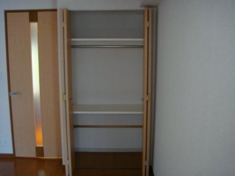 収納　クローゼット