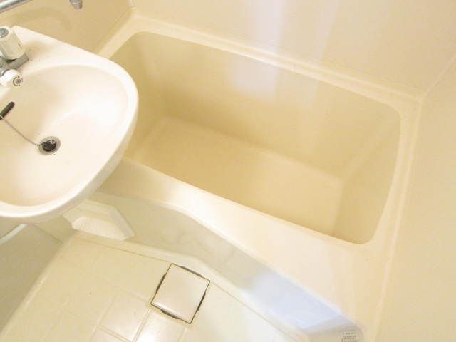 BluRock秋葉原の風呂写真