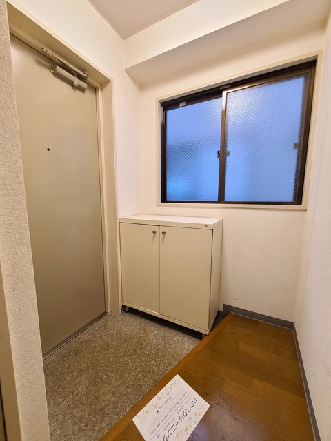 玄関　玄関　収納有