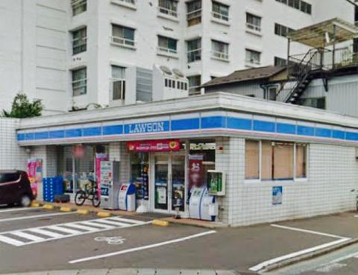 コンビニ　ローソン仙台向山店（コンビニ）まで500m