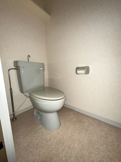 トイレ　別部屋参考写真です