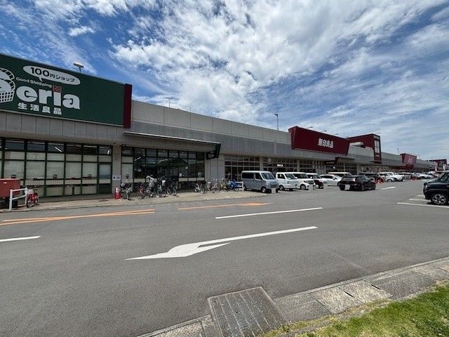 ショッピングセンター　シュロアモール長嶺（ショッピングセンター）まで1100m