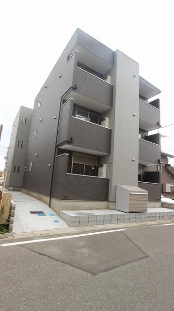 埼玉高速鉄道 南鳩ケ谷駅 徒歩4分 築1年
