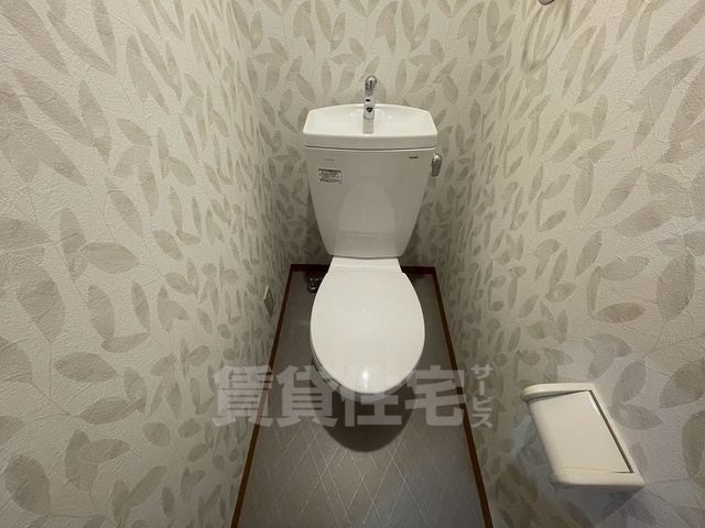 ロイヤルレジデンスのトイレ写真