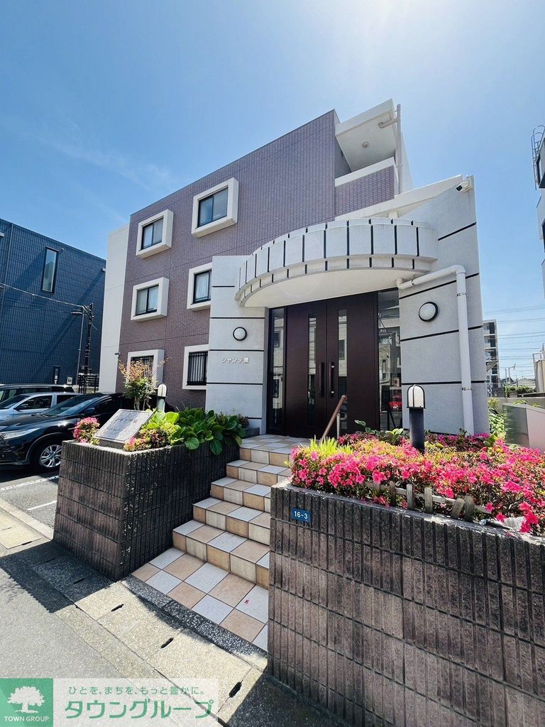 建物外観　エントランス
