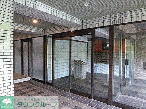 エントランス　エントランス外観