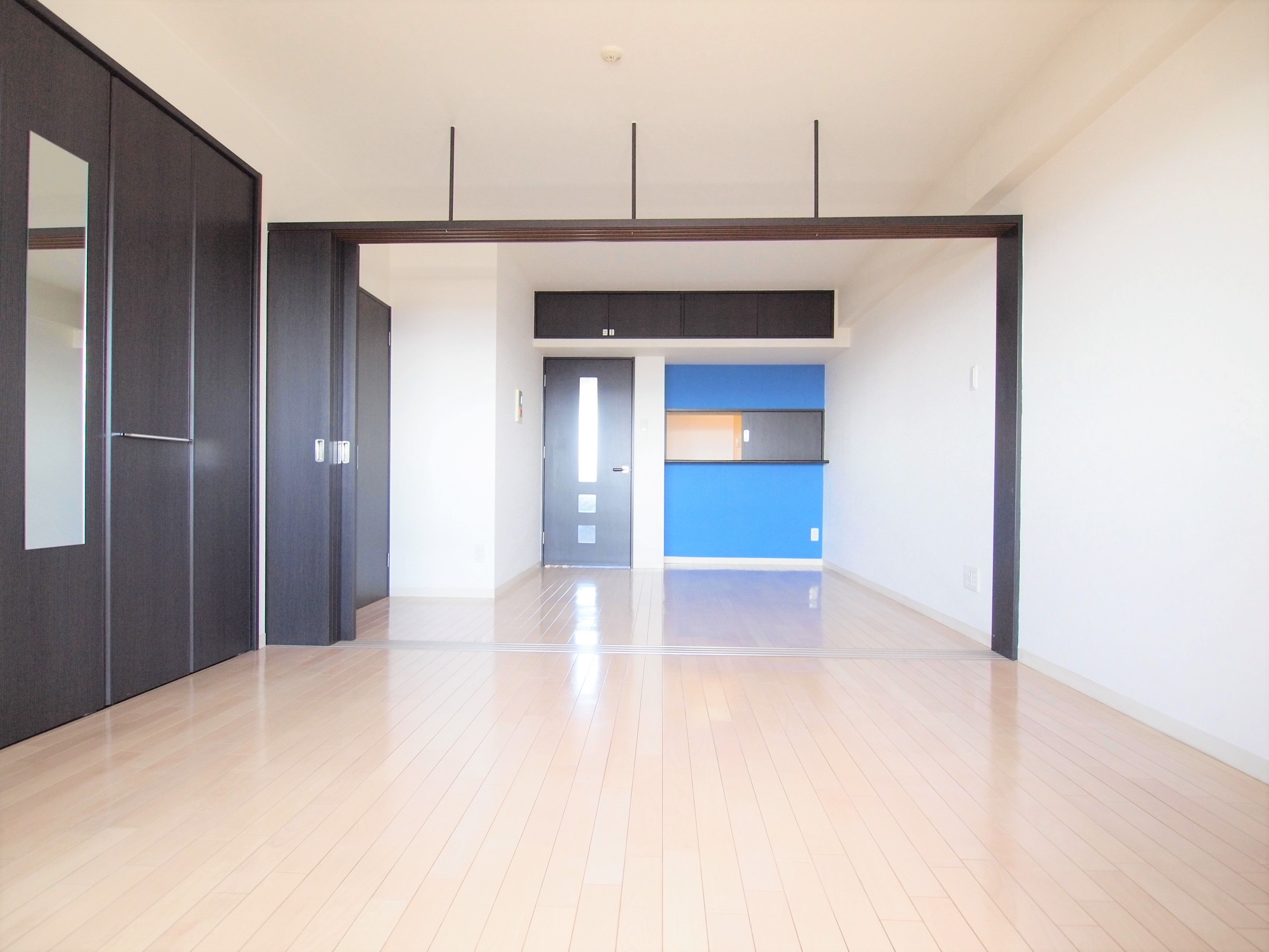 No.65 ORIENT CROSSING TOWERの居間写真