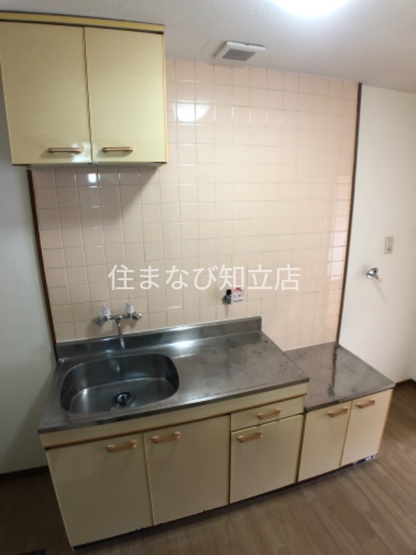 キッチン　別室同型写真
