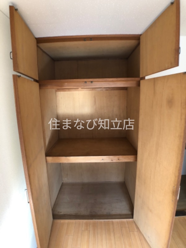 収納　別室同型写真