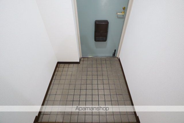 近鉄大阪線 五位堂駅 徒歩21分 3階建 築35年の玄関写真