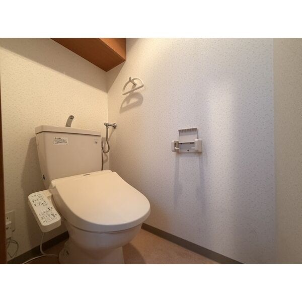 地下鉄東豊線 元町駅 徒歩4分 4階建 築22年のトイレ写真