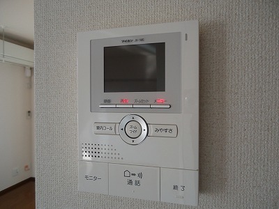 その他設備　※ＴＶ付インターホン！ 来訪者の顔が見えるから安心☆