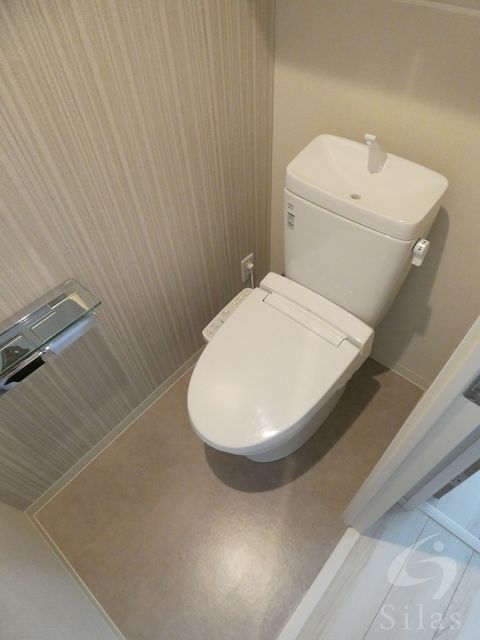 ＪＲ東西線 御幣島駅 徒歩8分 6階建 築9年のトイレ写真