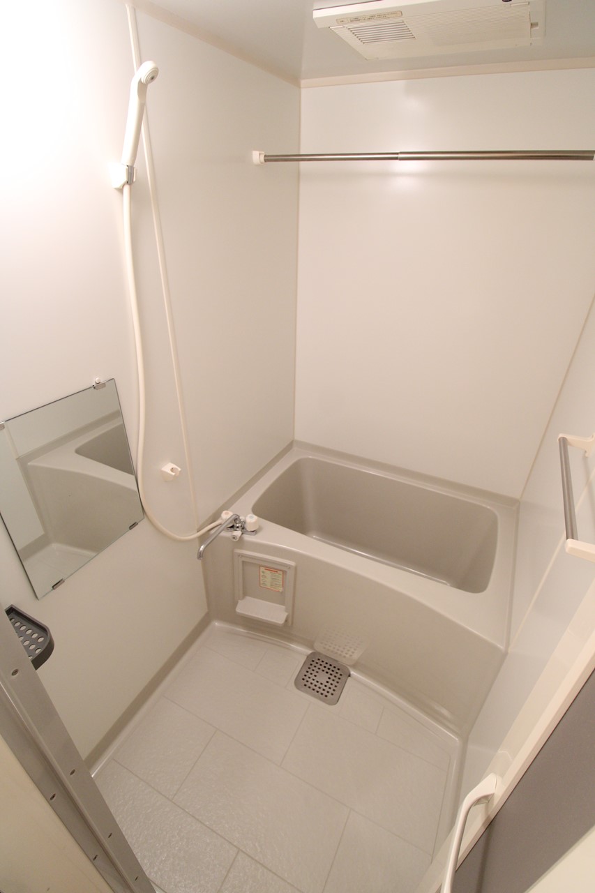 バス・シャワールーム　※同物件、別部屋になります。