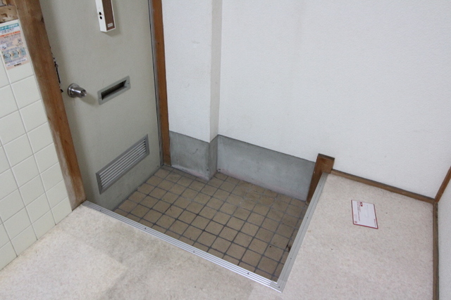 高瀬ハイツの玄関写真
