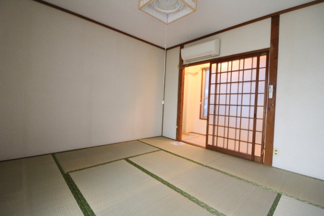 高瀬ハイツの居間写真