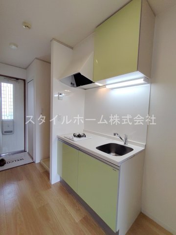 キッチン　別部屋写真です。