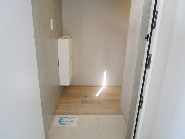 ＪＲ中央線 高円寺駅 徒歩2分 5階建 築9年の玄関写真