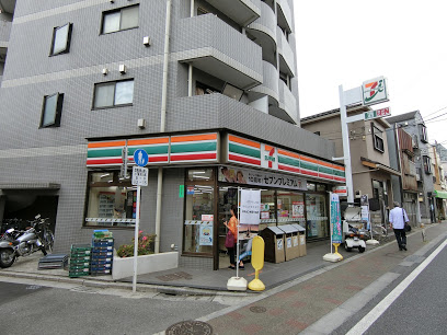 コンビニ　セブンイレブン 板橋3丁目店（コンビニ）まで544m