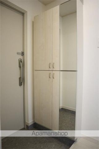 ラヴィベール妙典の玄関写真