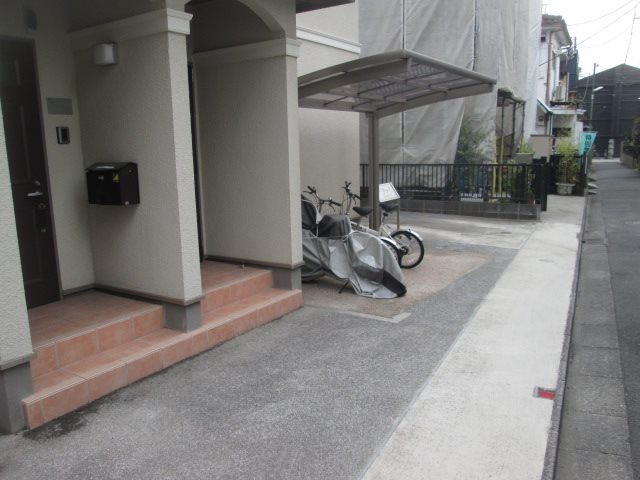 東急東横線 元住吉駅 徒歩4分 2階建 築11年の外観写真