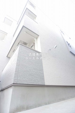 建物外観　シンプルで洗練されたデザインが毎日の暮らしに心地よさをプラス