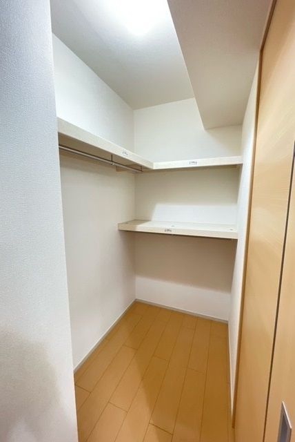 プリムラIIの内装写真