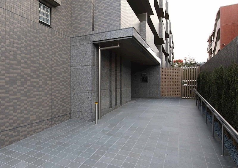ルーブル武蔵新城弐番館の外観写真