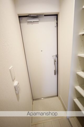 ＪＲ武蔵野線 船橋法典駅 徒歩3分 3階建 築13年の玄関写真