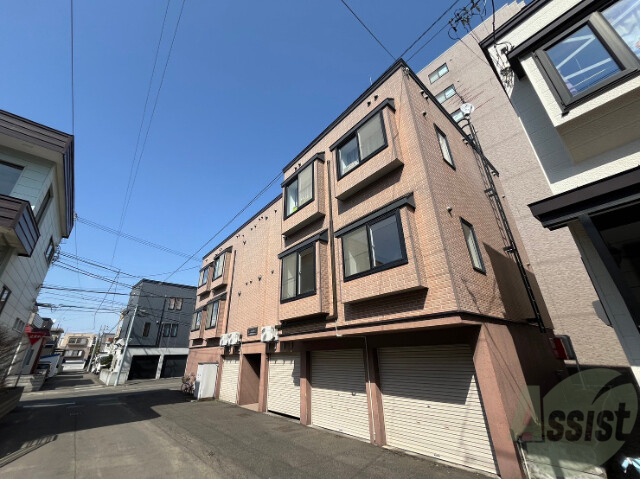 イーワイズの外観写真
