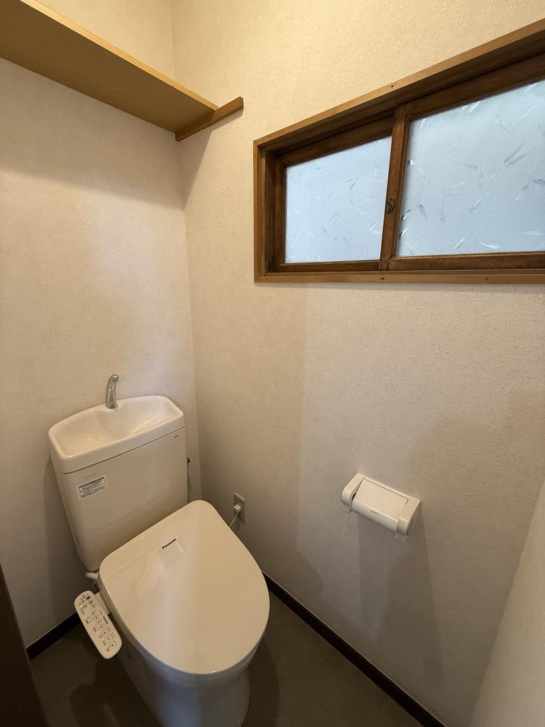 寿戸建て3のトイレ写真
