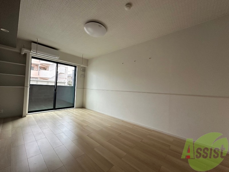 居室・リビング　広々なお部屋で快適に楽しく暮らしましょう。