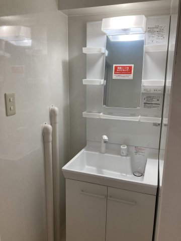 洗面設備　脱衣スペースもあります