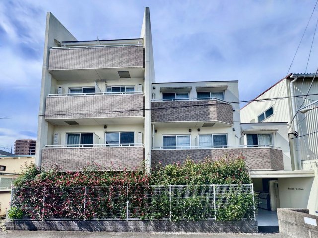 建物外観　閑静な住宅街で陽当たり良好