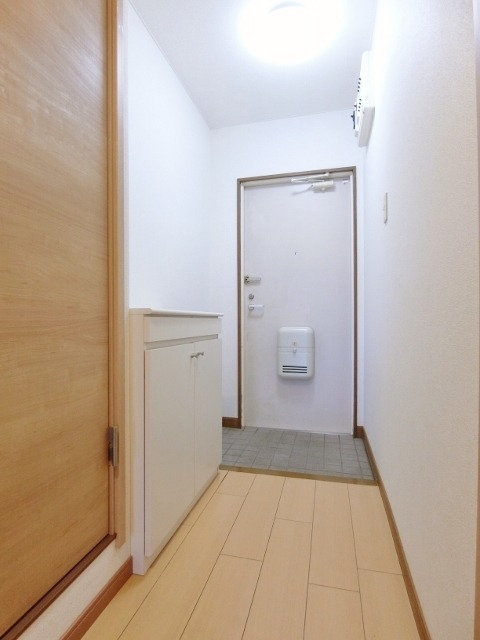 玄関　図面と現状に相違がある場合には現状を優先