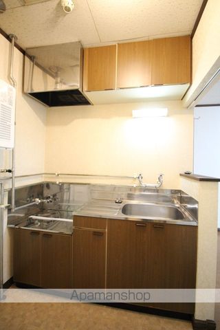 地下鉄東西線 ひばりが丘駅 徒歩12分 3階建 築32年のキッチン写真