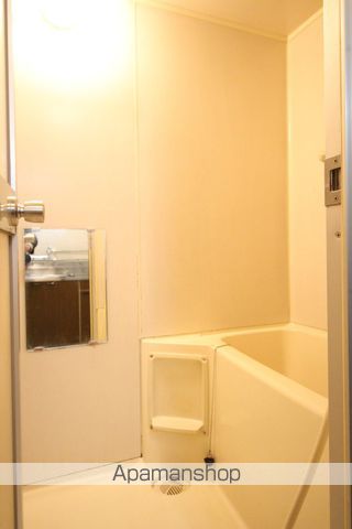 地下鉄東西線 ひばりが丘駅 徒歩12分 3階建 築32年の風呂写真