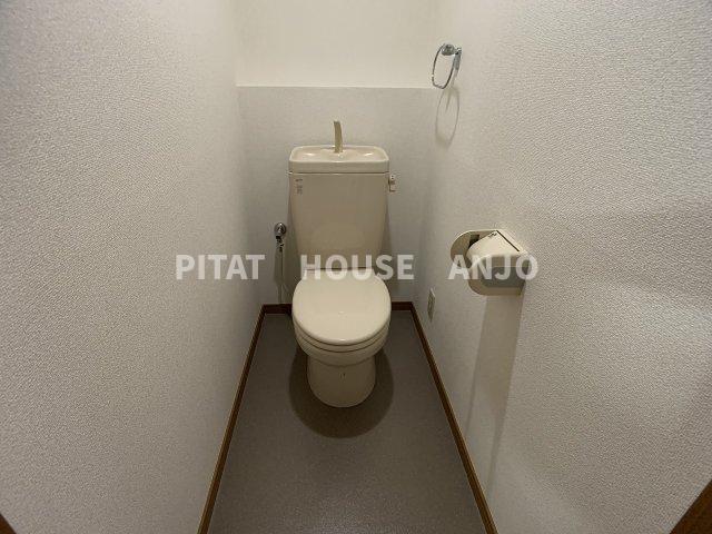 トイレ　参考写真２０５（反転タイプ）