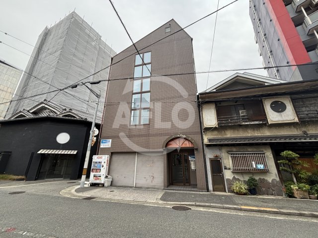 建物外観　メゾンマルヨネ九条　外観