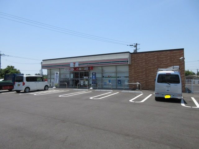 コンビニ　セブンイレブン（コンビニ）まで360m