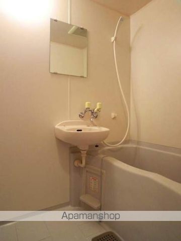 西鉄天神大牟田線 高宮駅 徒歩12分 8階建 築28年の風呂写真