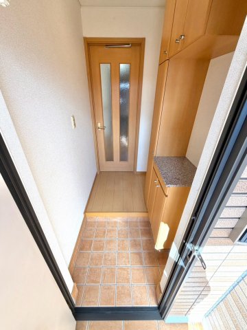 ＪＲ総武本線 四街道駅 徒歩17分 2階建 築19年の玄関写真
