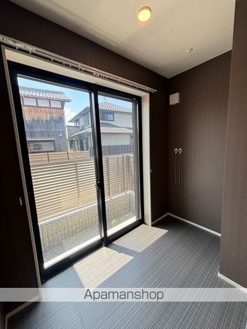 ＪＲ東海道本線 守山駅 バス乗車時間：21分 最寄りバス停で下車 徒歩3分 2階建 築3年の内装写真