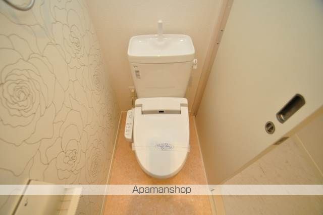 西鉄天神大牟田線 西鉄平尾駅 徒歩8分 8階建 築16年のトイレ写真