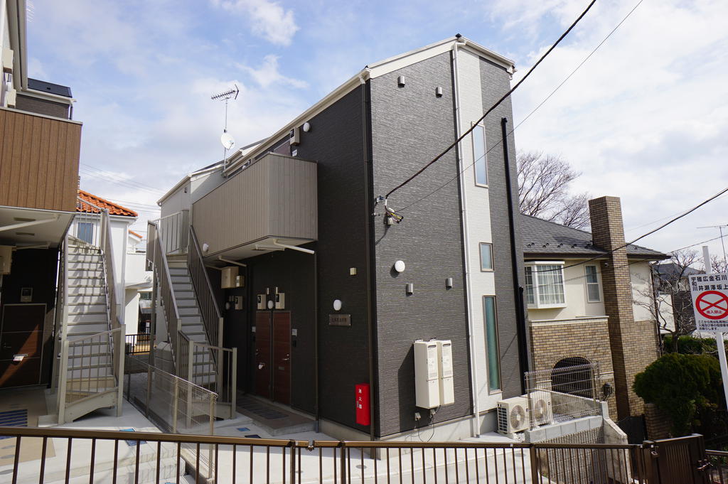建物外観　スタイリッシュな新築ロフト付ワンルーム